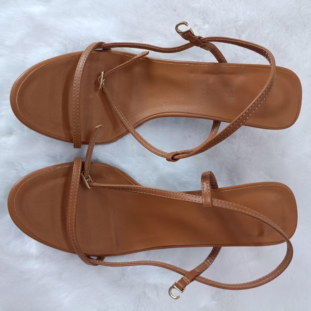 Women's Summer Sandals New wit - огляд і ціна Casual Sandal Leather