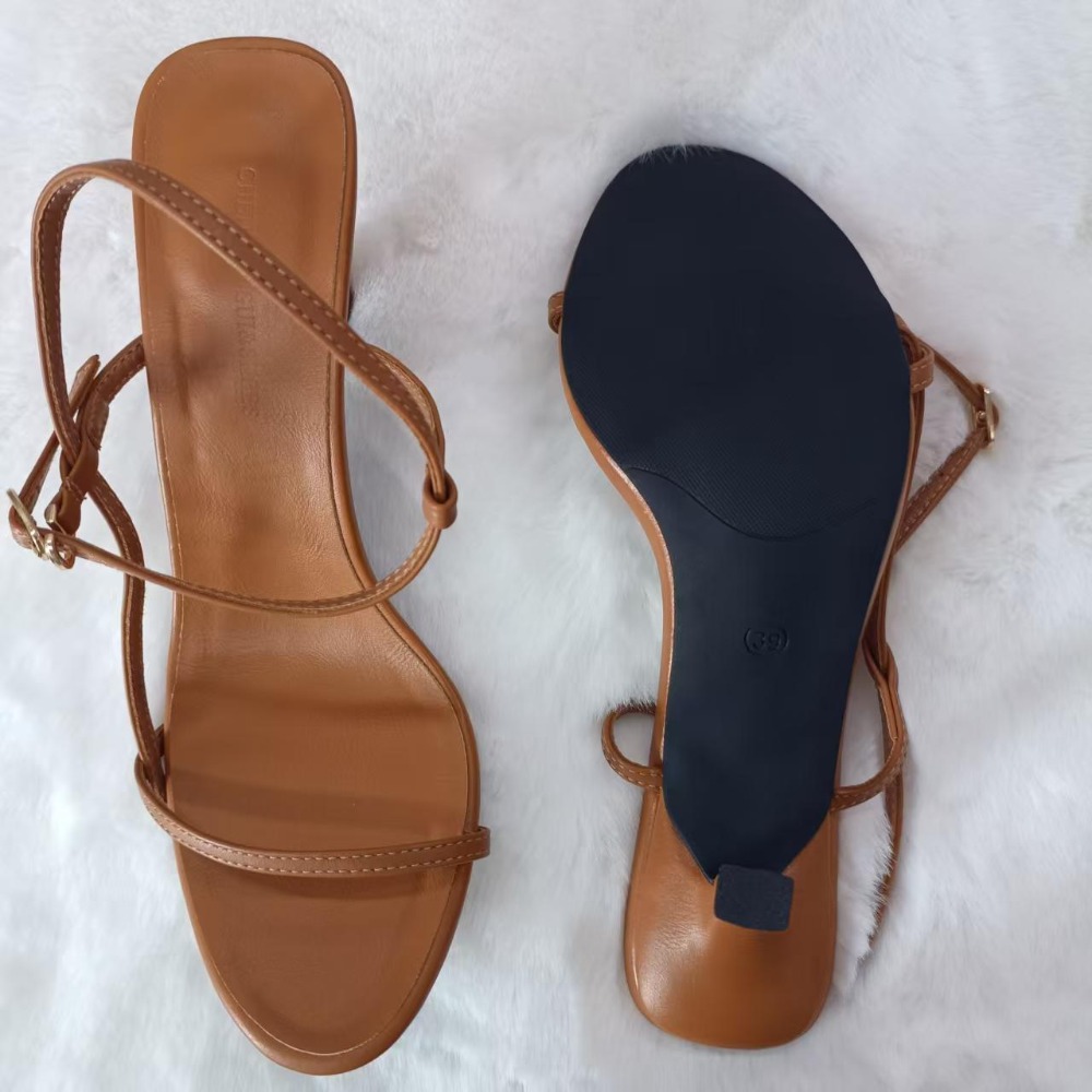 Women's Summer Sandals New wit - огляд і ціна Casual Sandal Leather