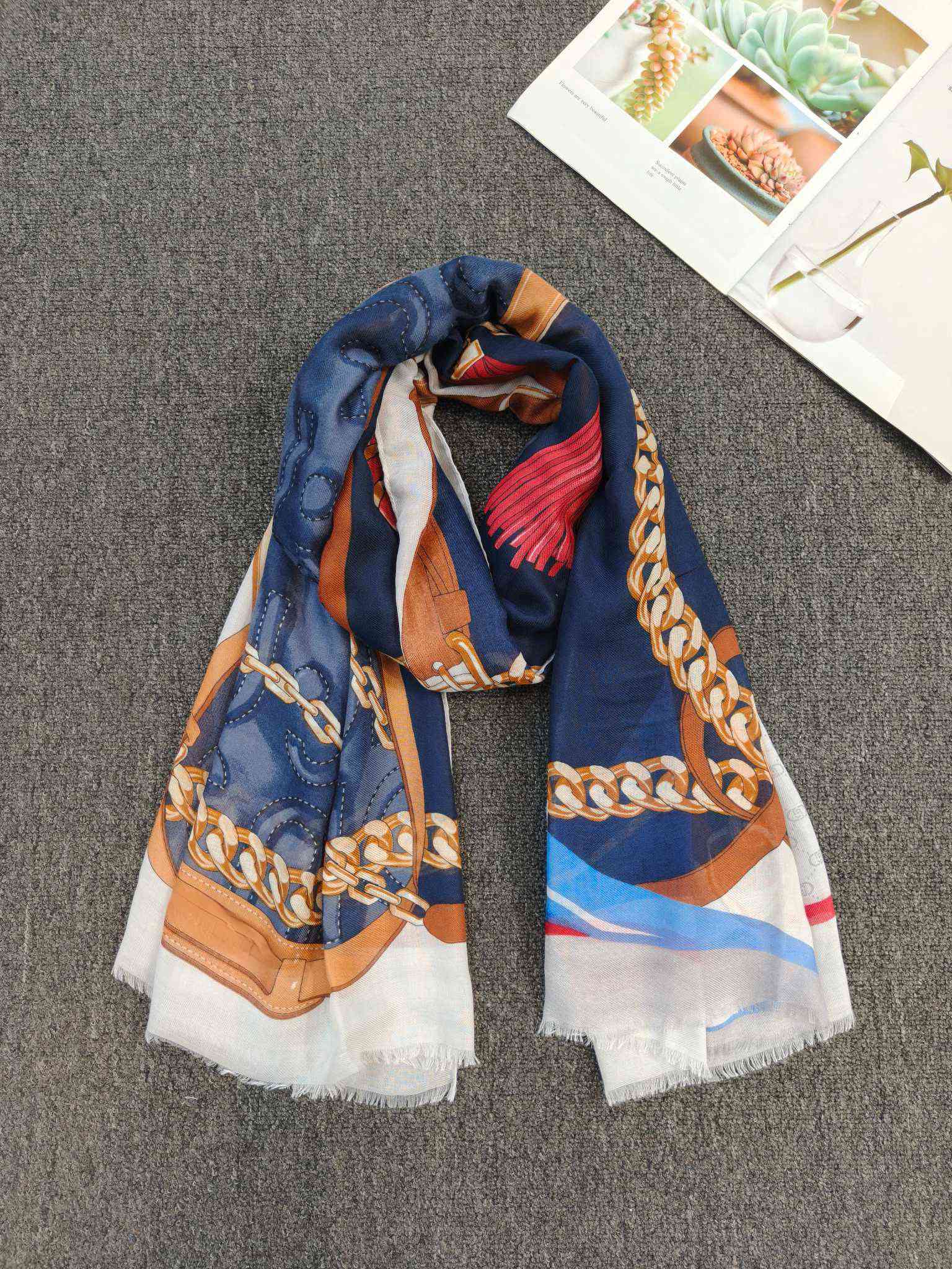 European and American style It - огляд і ціна Beach Towel Large